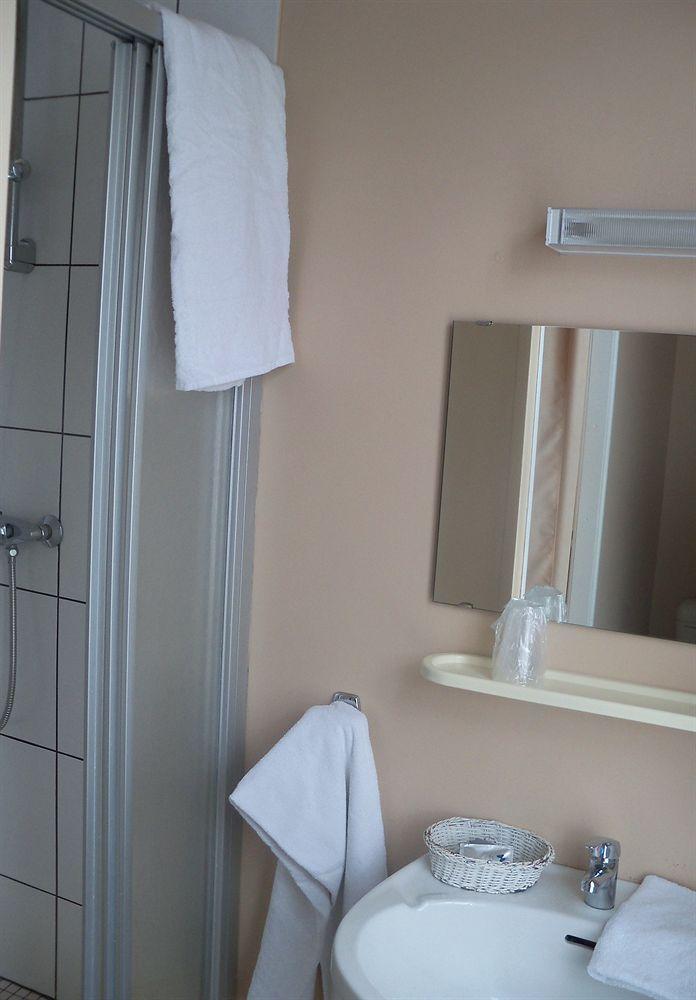 Le Rider Hotel บอร์-เลส์-ออร์ก ภายนอก รูปภาพ